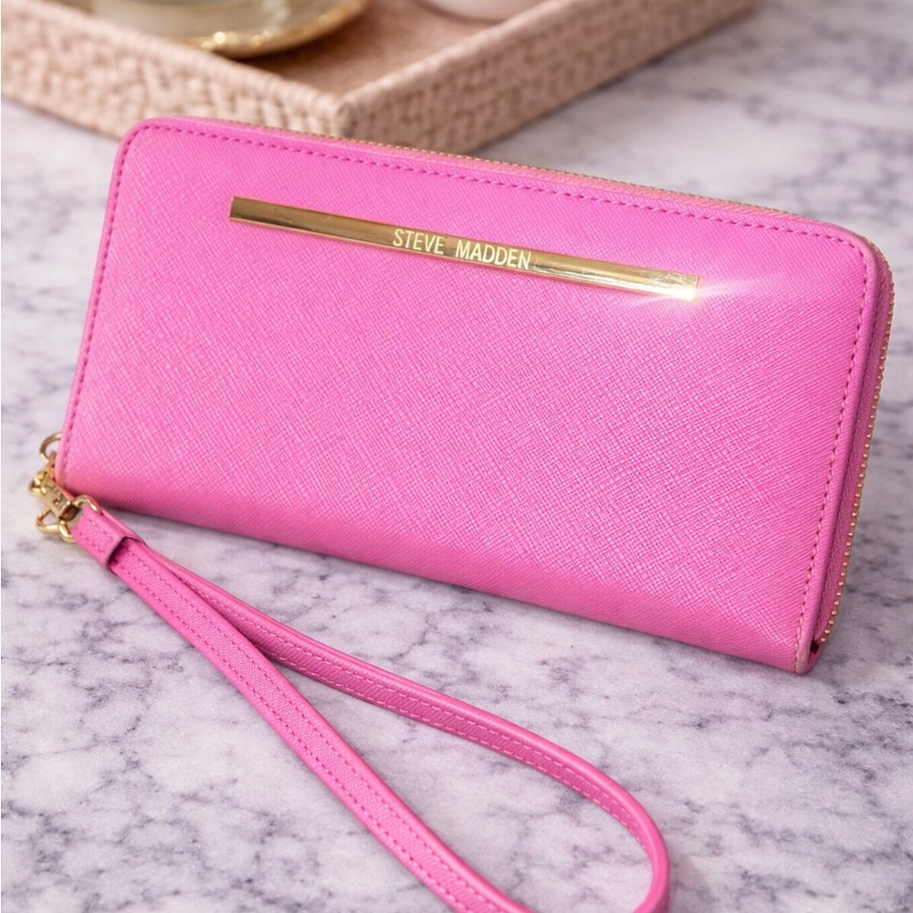 Steve Madden Pink Zip Around Wristlet Wallet